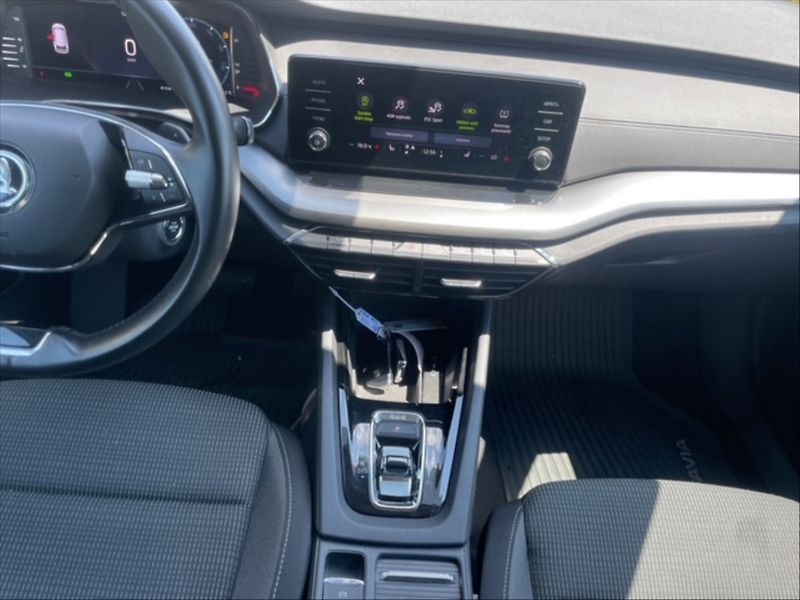 Škoda Octavia 2,0 TDI Ambition 4x4 DSG - fotka 10 z 11