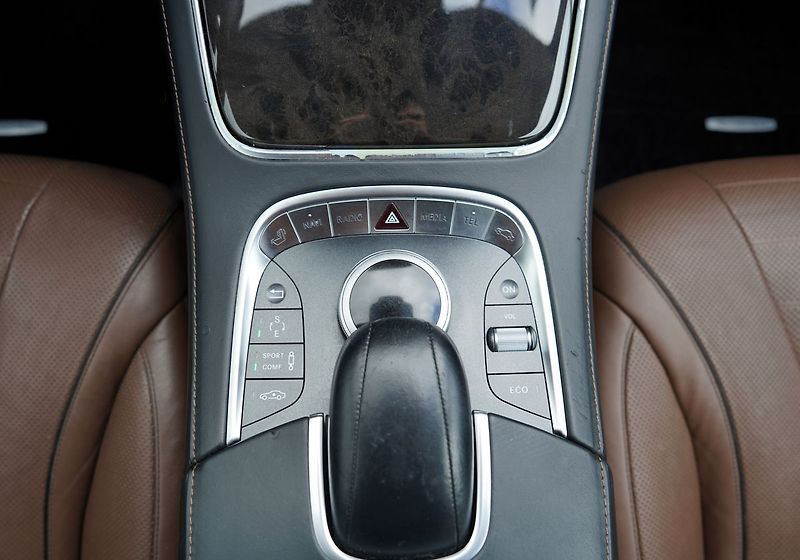 Mercedes-Benz Třídy S S 350d/Burmester/tažné/keyless - fotka 33 z 41