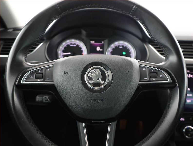 Škoda Octavia (2019) Style 2.0 TDI, Automat - fotka 8 z 19
