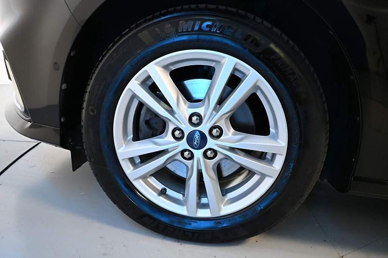 Ford S-MAX (2022) 2.5 LED SONY ACC Tažné FHEV DU - fotka 31 z 33
