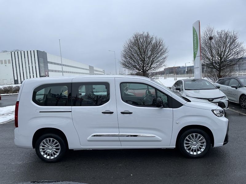 Toyota ProAce City Verso 1.5D 100k 6MT Business - fotka 2 z 26