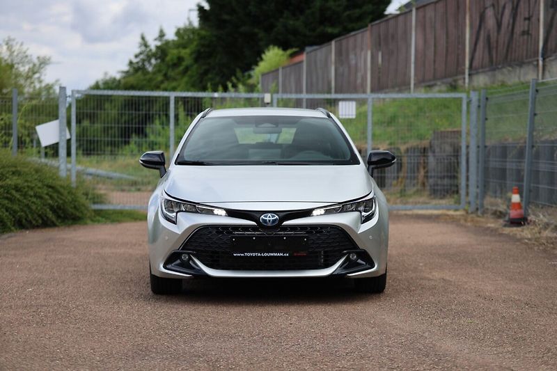 Toyota Corolla TS 1.8. Hybrid Comfort Tech - - fotka 7 z 24