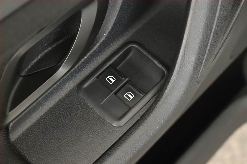 Škoda Fabia (2010) 1.6 TDI, po STK, jezdí výborně - fotka 10 z 13