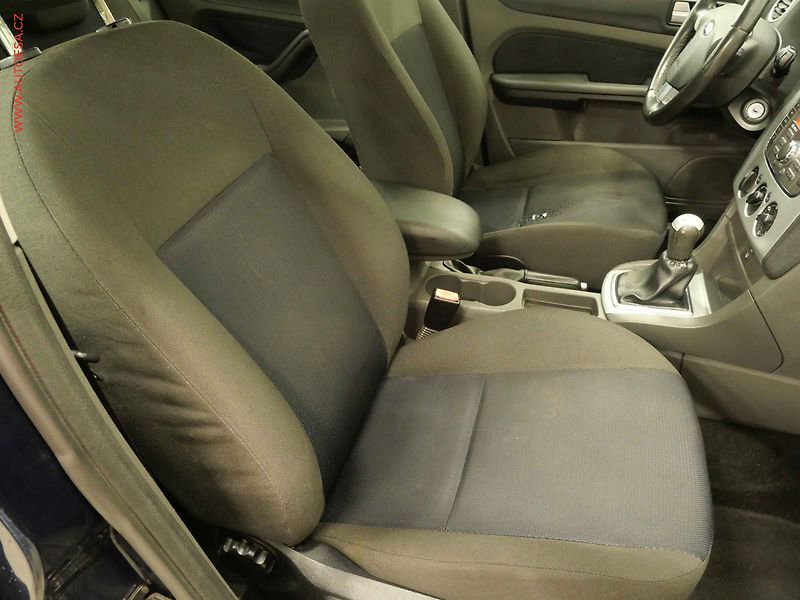 Ford Focus (2007) 1.8TDCi, AC, STK7/28 - fotka 11 z 17