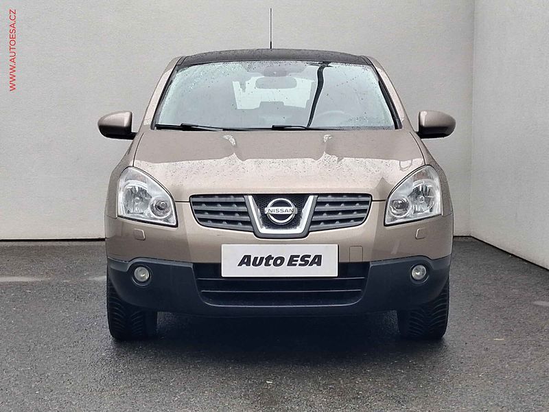 Nissan Qashqai (2007) 2.0i, Tekna, navi - fotka 2 z 18