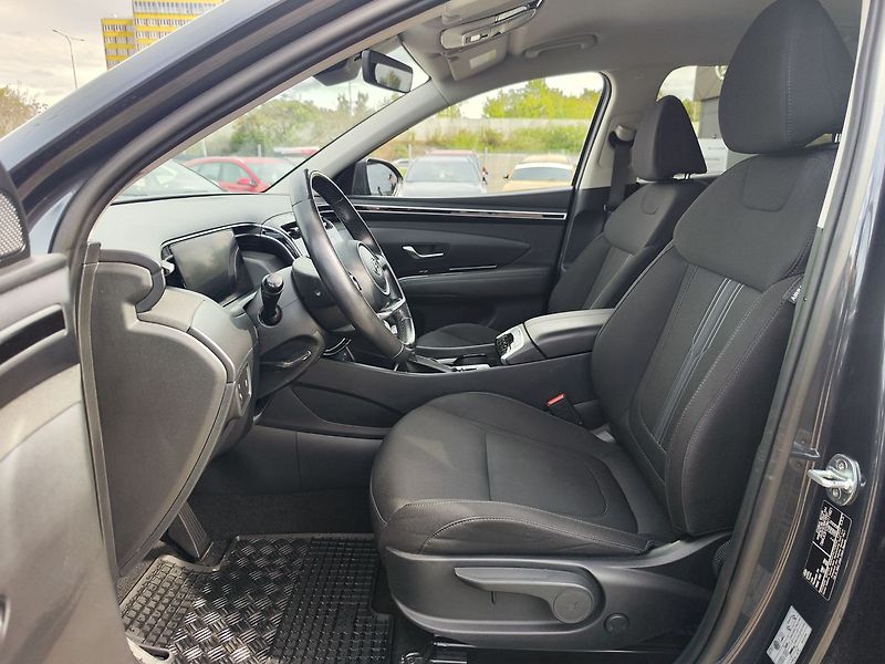 Hyundai Tucson 1.6 T-GDI/110kW Smart DCT MHEV - fotka 13 z 31
