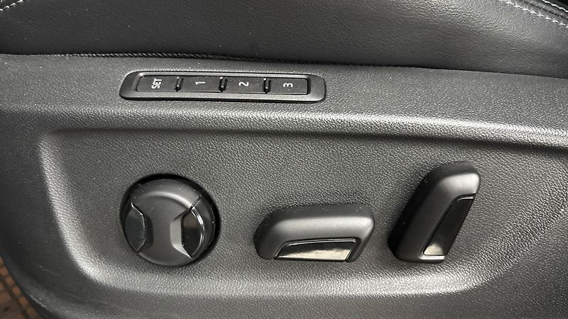 Škoda Kodiaq 2.0 TDI DSG 4x4 Style - fotka 21 z 28