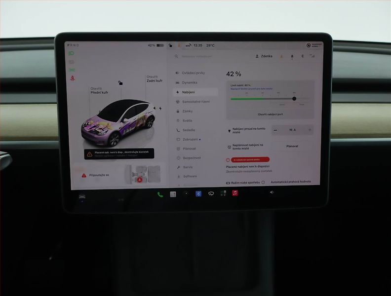 Tesla Model Y (2022) Long Range AWD 75kWh, SoH 89% - fotka 11 z 23