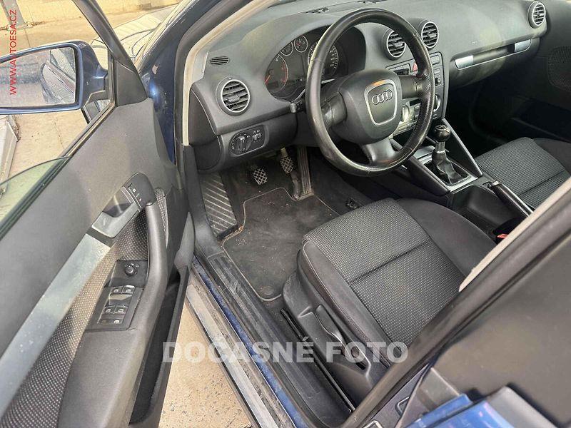 Audi A3 (2005) 1.9 TDi, Klima - fotka 3 z 3