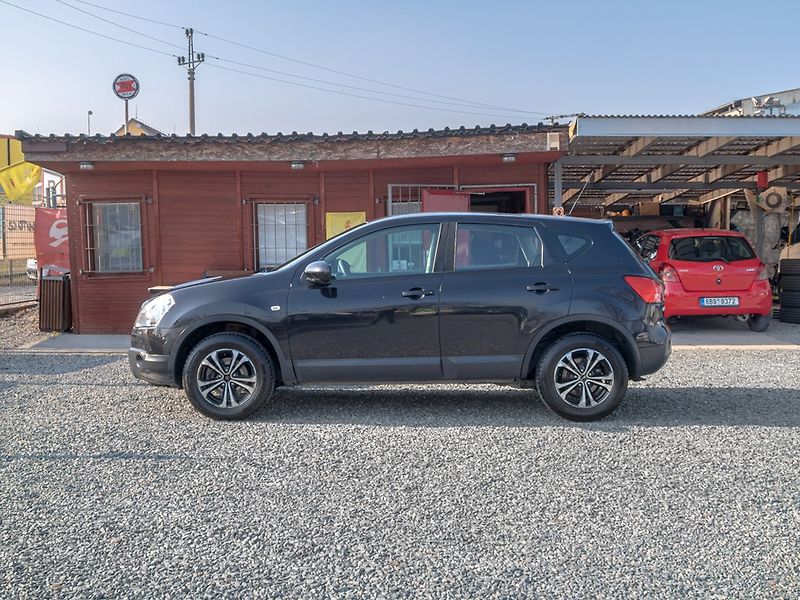 Nissan Qashqai (2008) 1.6i 16V 84KW PANO – 2x ALU - fotka 8 z 45
