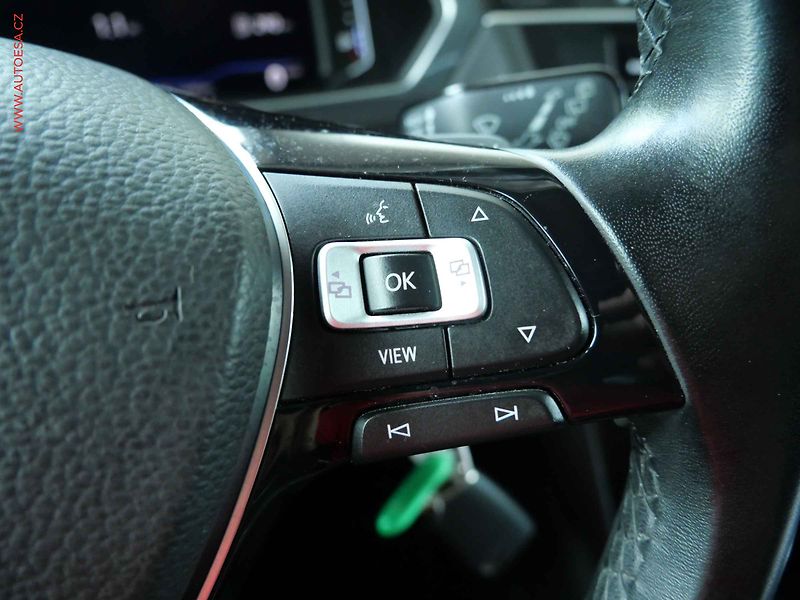 Volkswagen Tiguan (2019) 2.0TSi 4x4, Highline, DSG - fotka 16 z 21