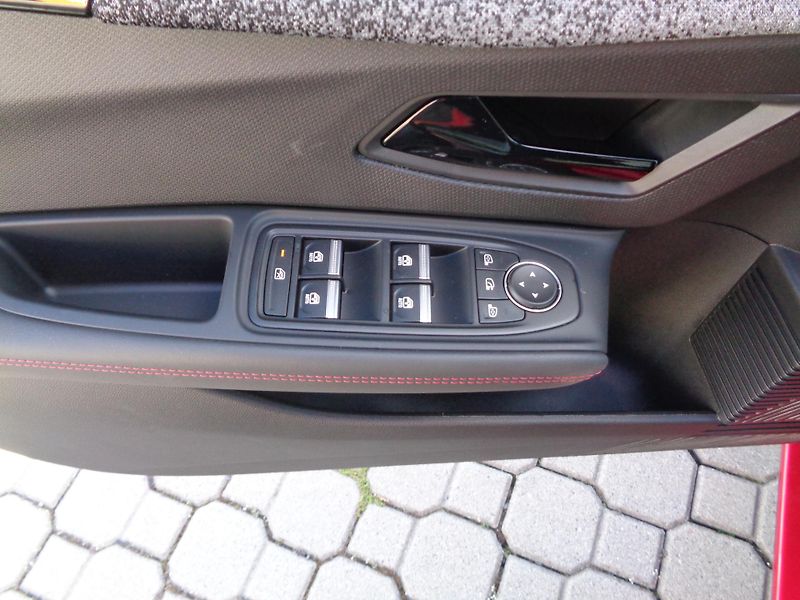Renault Clio (2026) techno TCe 115 NOVINKA - fotka 19 z 21