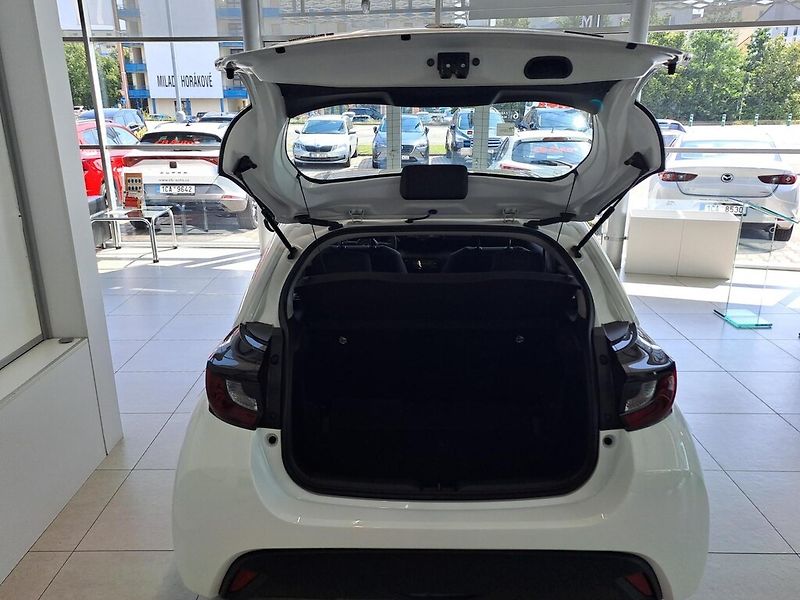 Mazda 2 (2024) 1,5 Hybrid 68kW - fotka 12 z 12