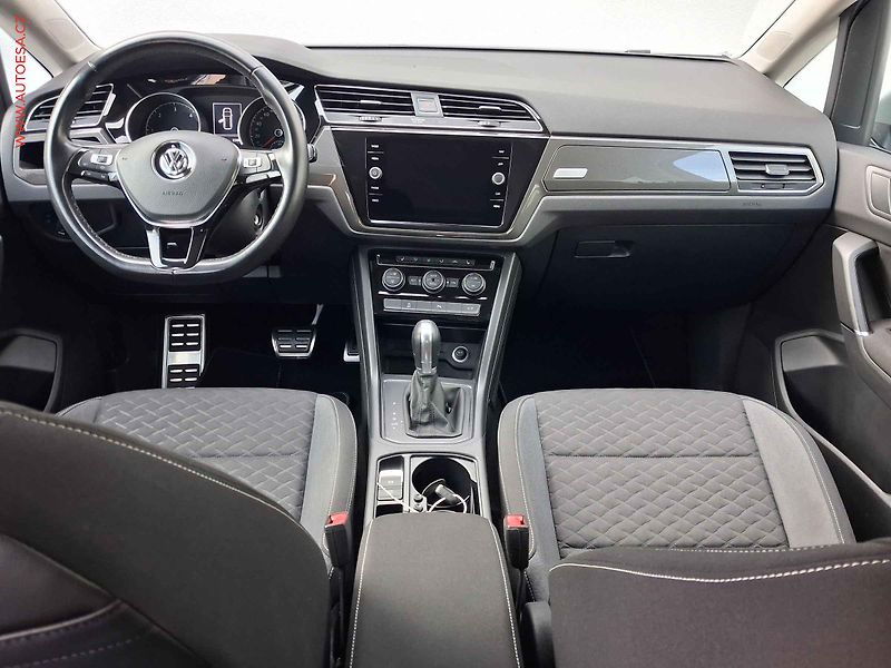 Volkswagen Touran (2019) 2.0 TDi, Join, DSG, navi, TZ - fotka 8 z 17