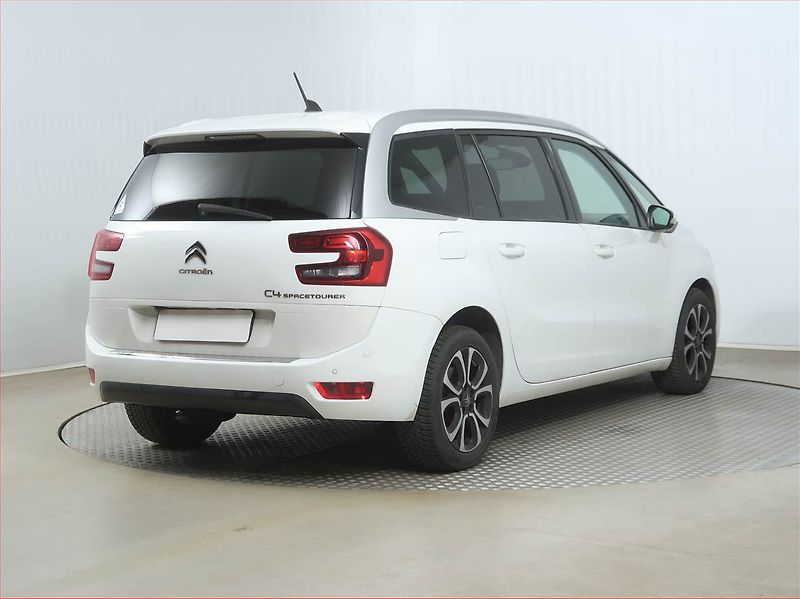 Citroën C4 SpaceTourer (2020) 1.5 BlueHDi, Automat, 7 míst - fotka 5 z 19