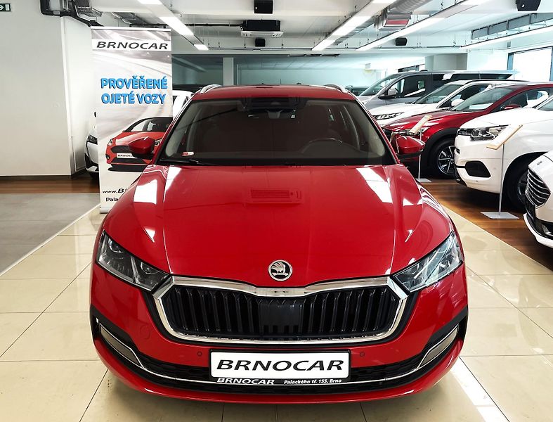 Škoda Octavia 2.0TDI DSG Style 4x4, ČR - fotka 2 z 33