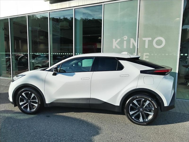 Toyota C-HR (2026) 1.8 HYBRID e-CVT  STYLE - fotka 3 z 12