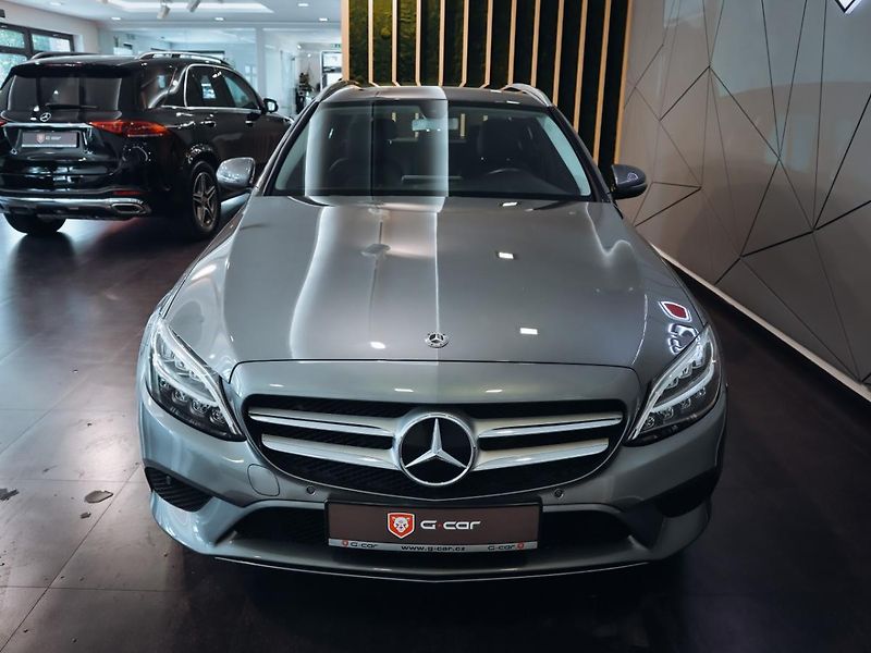 Mercedes-Benz Třídy C C 220d 4MATIC kombi - fotka 2 z 28