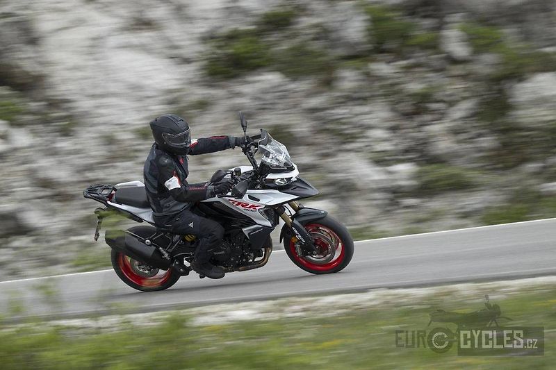 Benelli (2026) TRK 902 Stradale - fotka 11 z 18