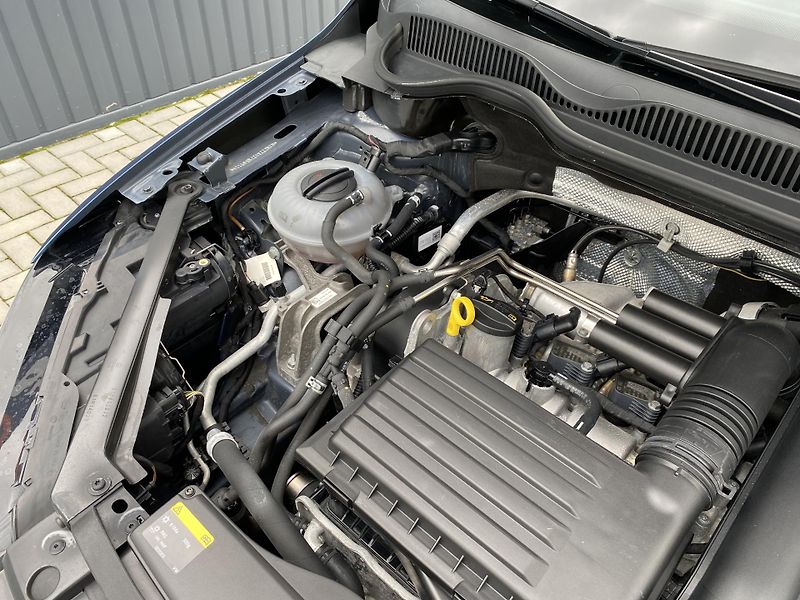 Volkswagen Golf Sportsvan 1.4 TSI 92kW- ALU - PDC -TAŽNÉ - fotka 46 z 46