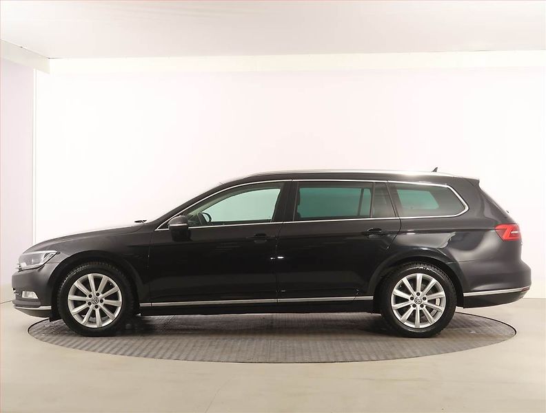 Volkswagen Passat (2016) 2.0 TDI, Automat, Serv.kniha - fotka 3 z 22
