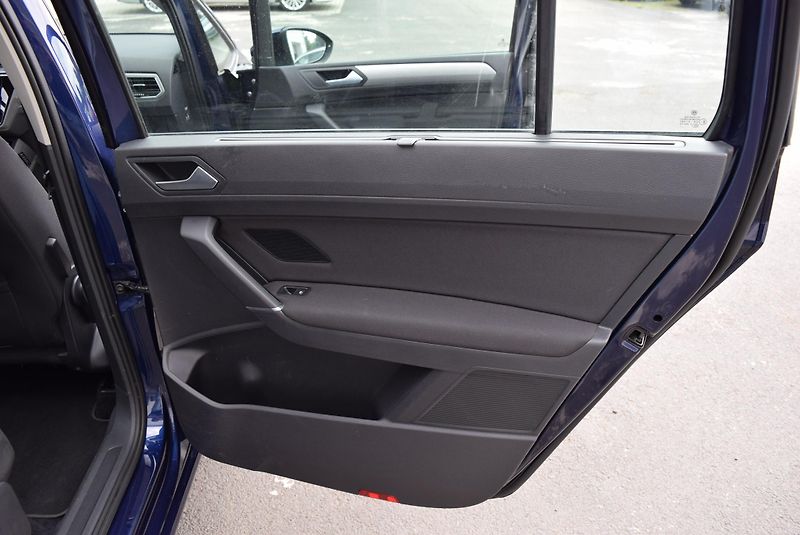 Volkswagen Touran (2018) 1.4TSI 110kw CLBMT 7MÍST NAVI - fotka 43 z 49