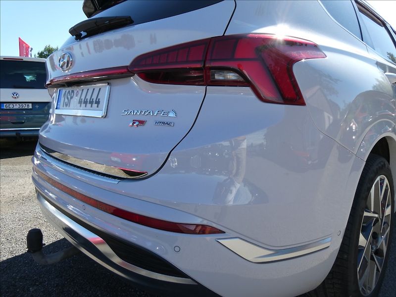 Hyundai Santa Fe 2,2 CRDi LUXURY 4x4 1.majitel - fotka 11 z 46