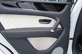 Bentley Bentayga 4.0i V8, Mulliner, ČR, DPH - náhled 23