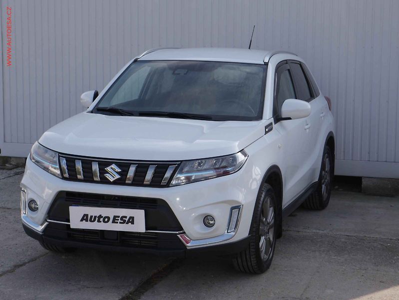 Suzuki Vitara (2023) 1.4 BoosterJet 4x4, 1.maj,ČR - fotka 3 z 3