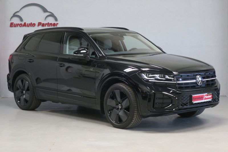 Volkswagen Touareg (2024) R-LINE 3,0TDI 210kW TOP VÝBAVA - fotka 5 z 50