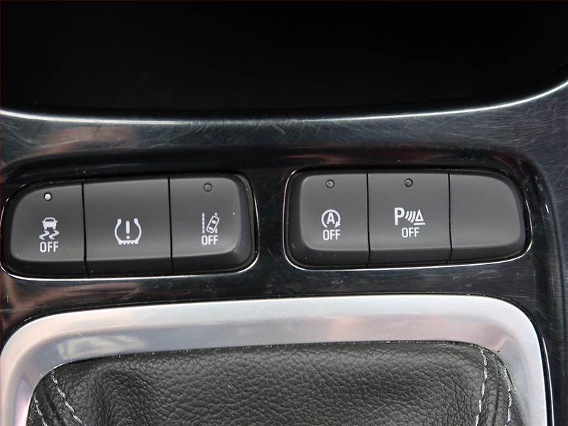 Opel Crossland X (2020) 1.2 Turbo, Tempomat - fotka 16 z 18