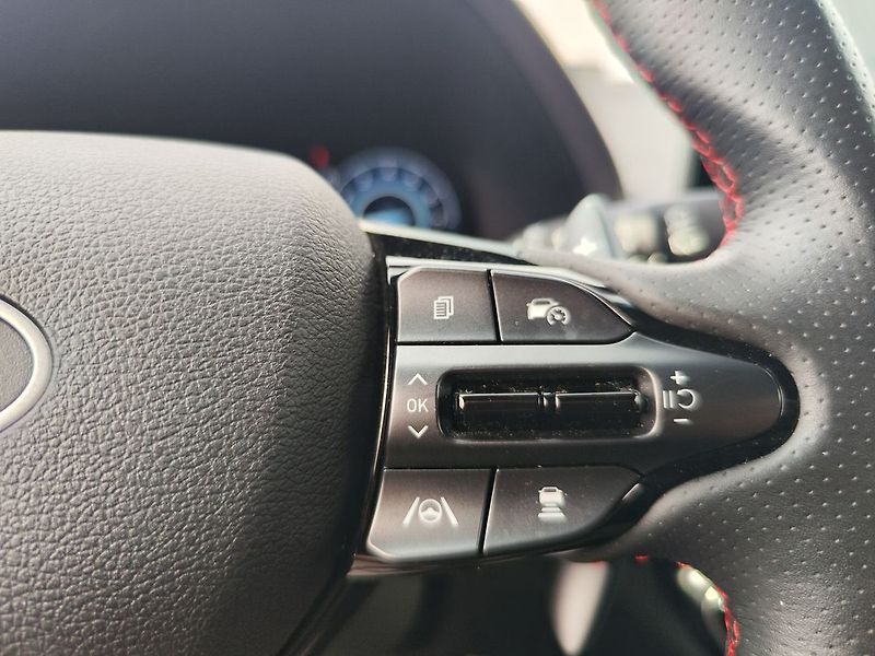 Hyundai i30 1.5 T-GDI/103kW N-Line DCT - fotka 26 z 32