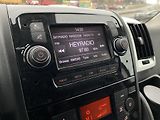 Peugeot Boxer (2019) L1H1 BlueHDi 140k MAN6 9 míst - náhled 18