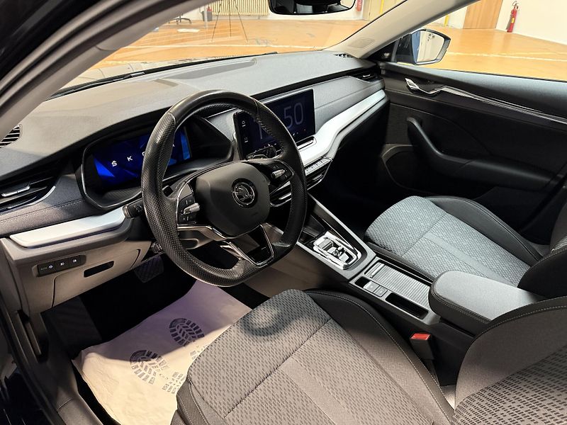 Škoda Octavia 2.0 TDI 110kW DSG Style Combi - fotka 5 z 13