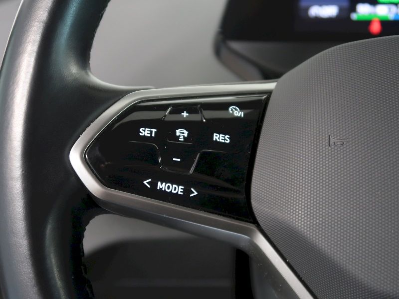 Volkswagen ID.4 (2023) COMFORT PRO PERFORMANCE 150KW - fotka 18 z 39