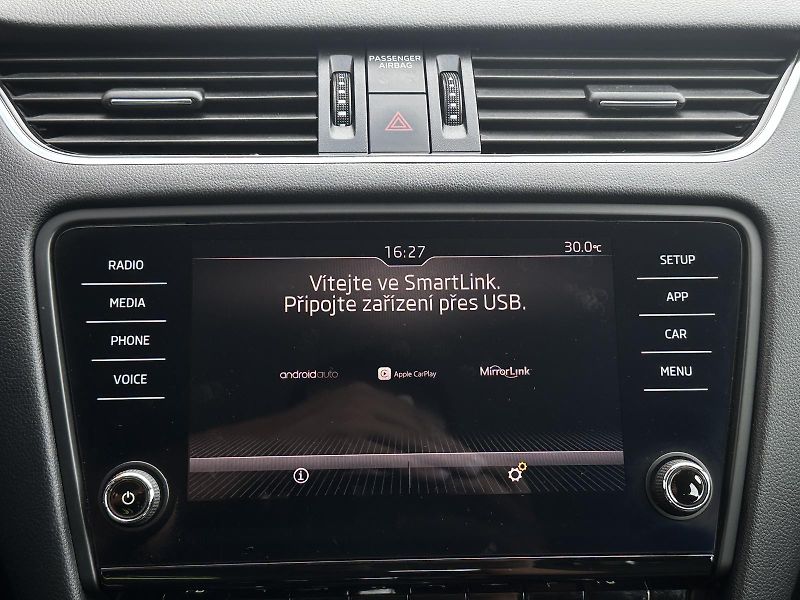 Škoda Octavia Combi 1.0TSi DSG Smartlink 2Z. - fotka 25 z 38