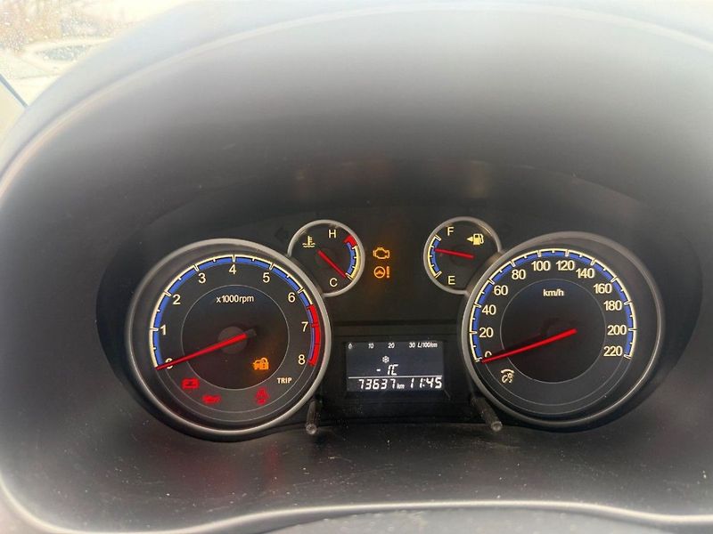 Suzuki SX4 1,6 4x2 - fotka 9 z 11