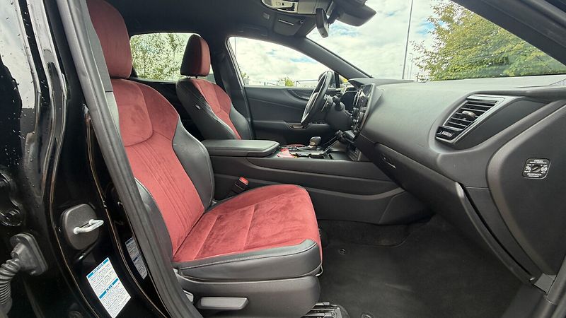 Lexus NX 350h 350h 2,5 HEV COMFORT PLUS - fotka 11 z 24