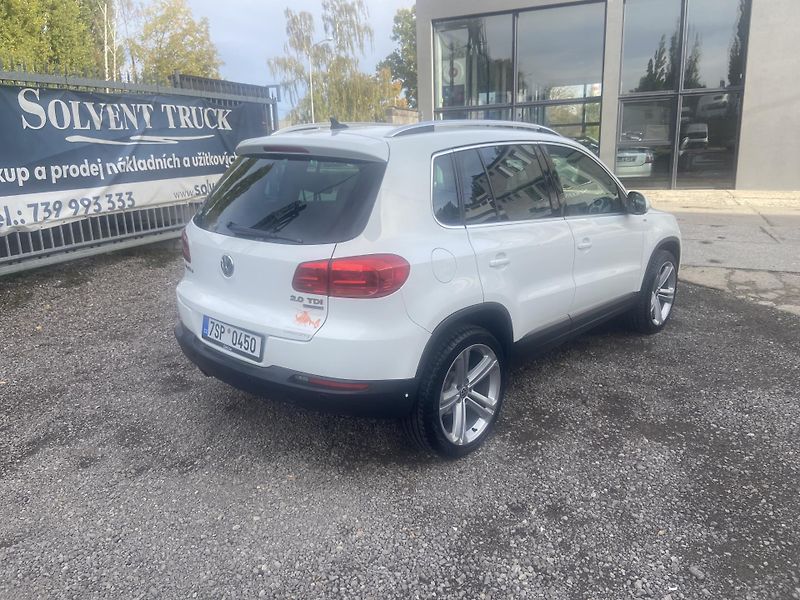 Volkswagen Tiguan (2014) 2.0 TDI - R-line CUP 4x4 - fotka 7 z 47