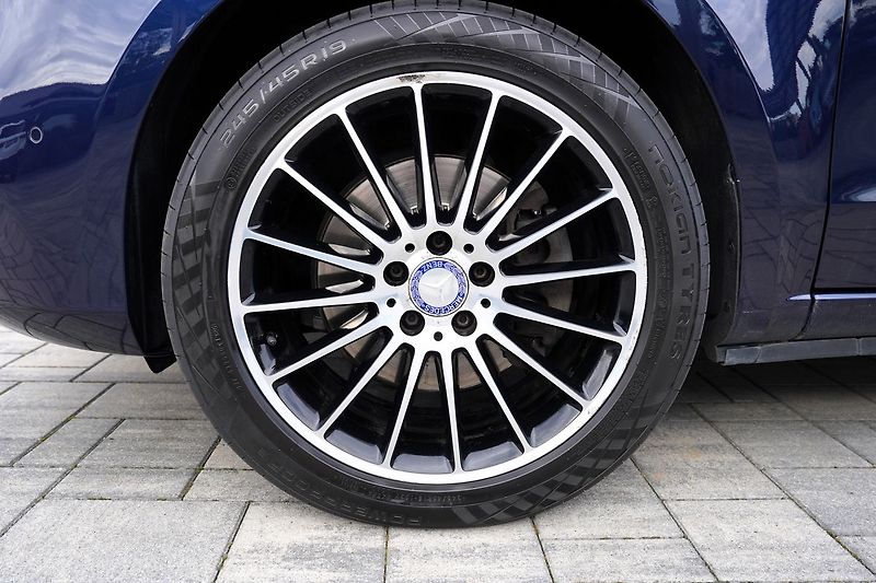 Mercedes-Benz Třídy V V 250d 4Matic/Long/kůže/faceli - fotka 17 z 51