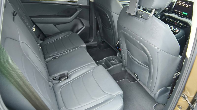 Škoda Kodiaq (2025) EXCL SELEC 4X4 TD 142/2.0 A7A - fotka 9 z 43