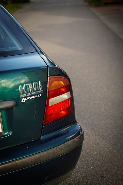 Škoda Octavia (1997) Prodám Škoda Octavia 1.6 benzí - fotka 8 z 28