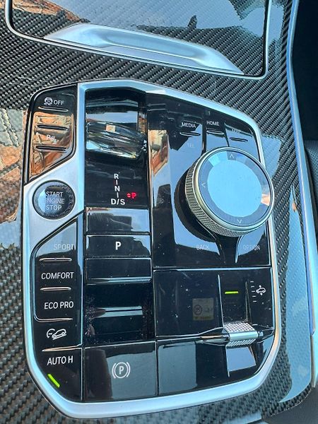 BMW X7 (2024) xDrive 40d M PAKET + Záruka  - fotka 23 z 30