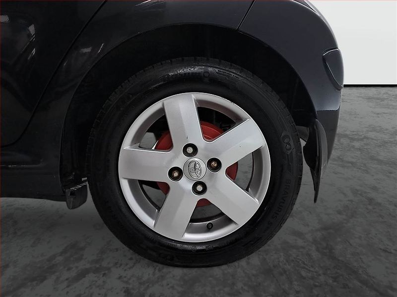 Toyota Aygo (2011) 1.0 VVT-i, po STK - fotka 14 z 15