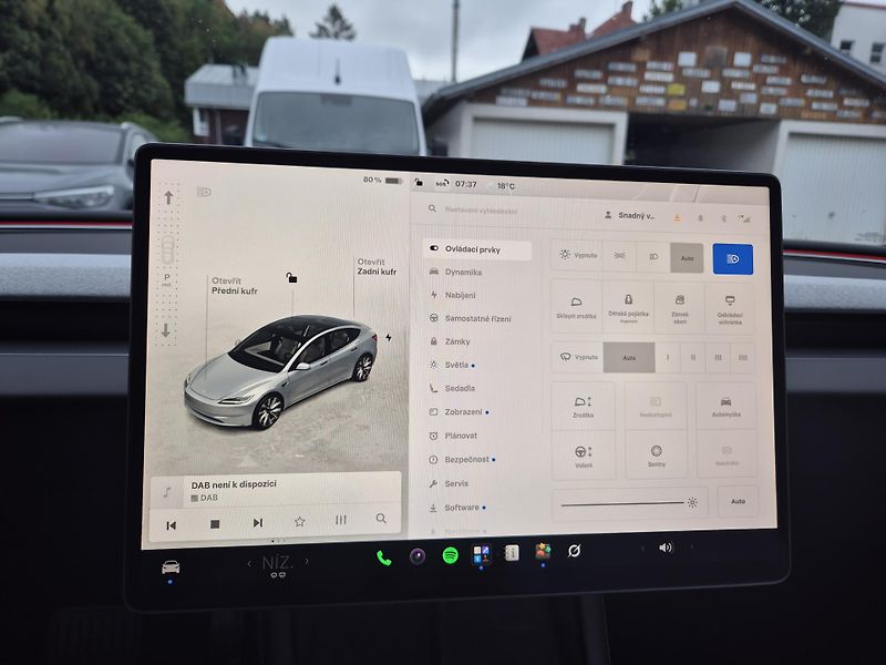 Tesla Model 3 LONG RANGE DUAL MOTOR SOH 93,5 - fotka 20 z 48