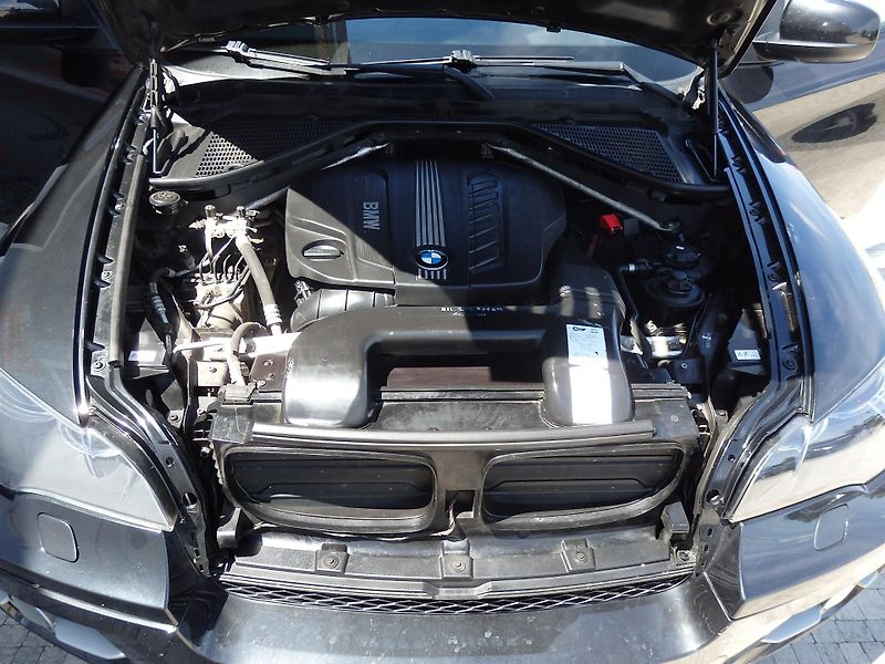 BMW X6 XDRIVE 30D 180 kW NAVIGACE - fotka 17 z 18