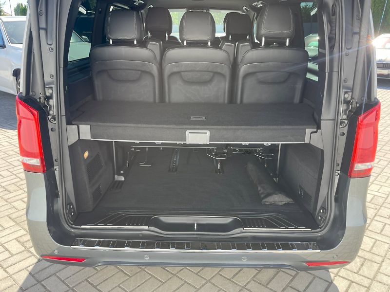 Mercedes-Benz Třídy V (2020) 300d / 176 kW 4Matic Long Avan - fotka 12 z 30