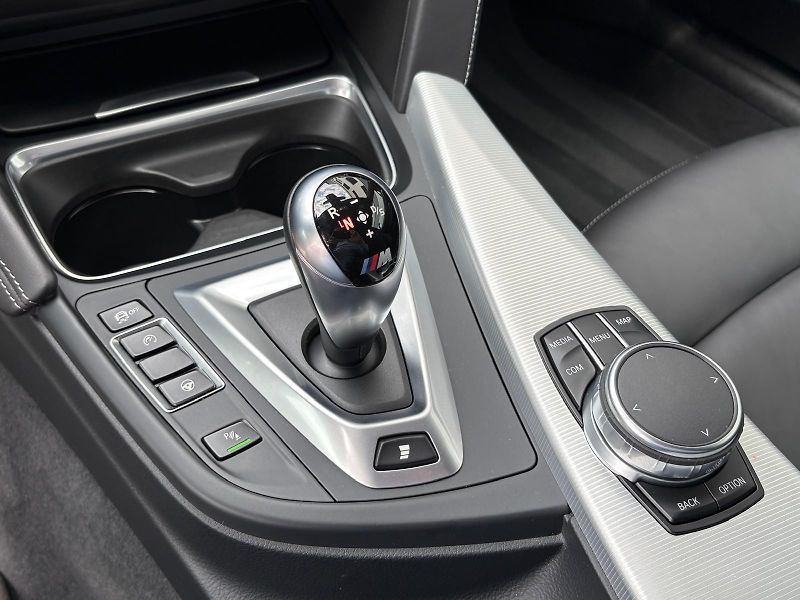 BMW M4 F82 LCI, 317 kW,34991km - fotka 34 z 56