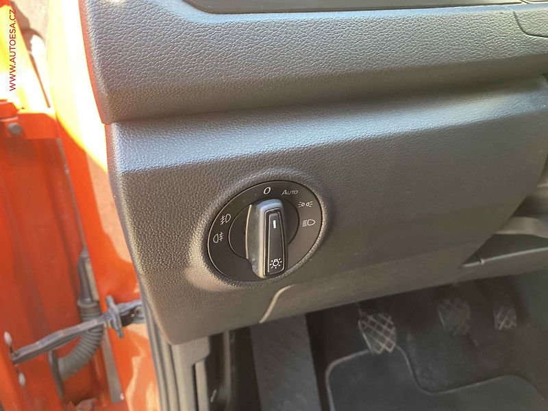 Volkswagen T-Roc (2020) 1.6 TDi, STK5/28 - fotka 15 z 18