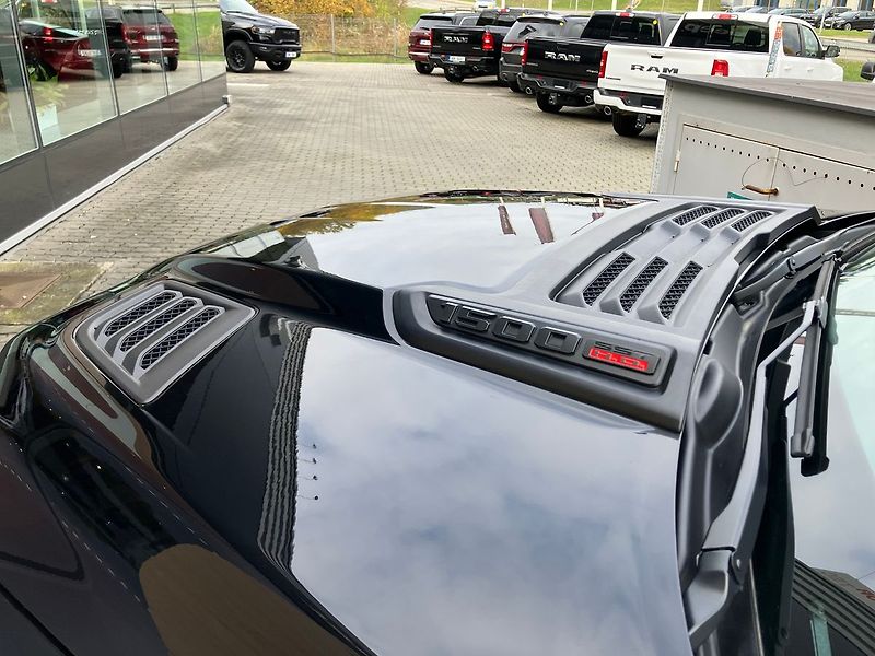 Dodge RAM (2025) 3.0 I6 548k LIMITED NIGHT RAMB - fotka 59 z 63